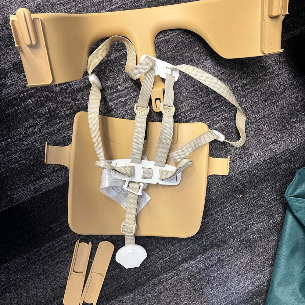 Stokke Tripp Trapp seat with straps
